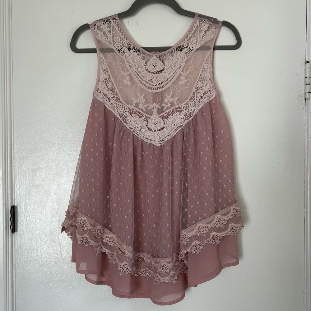 Elegant Lace Trimmed Mauve Top